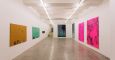<p><strong>Kerstin Engholm Galerie curated by_John Peter Nilsson</strong><br>Ausstellungsansicht © Klaus Vyhnalek</p>